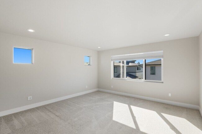 Building Photo - Newer Construction 4 Bedroom Home at Pleas...