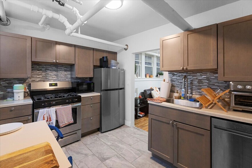 Building Photo - 442 W Arlington Pl