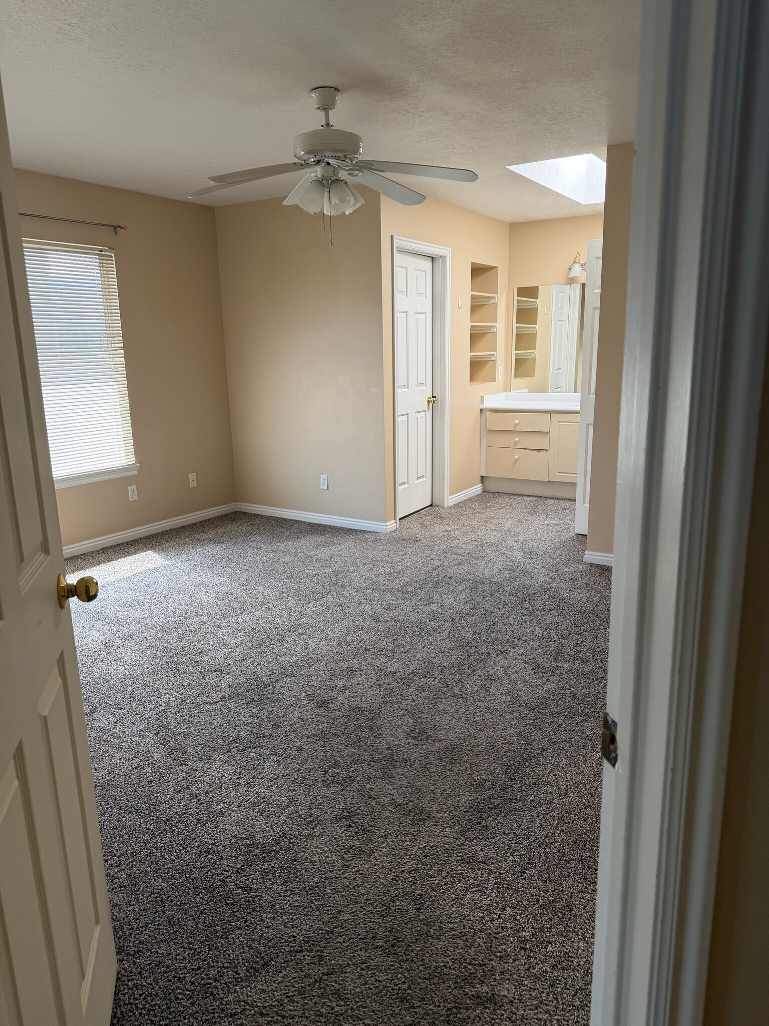 Building Photo - 258 Rawlins Ln