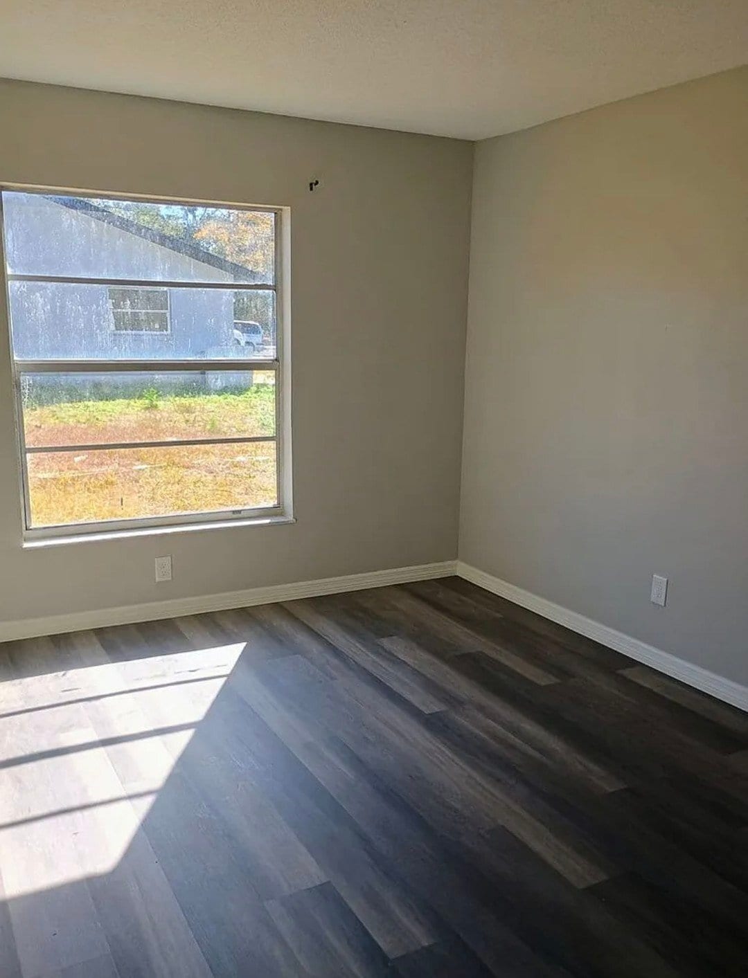 Building Photo - 483 N Briar Creek Point