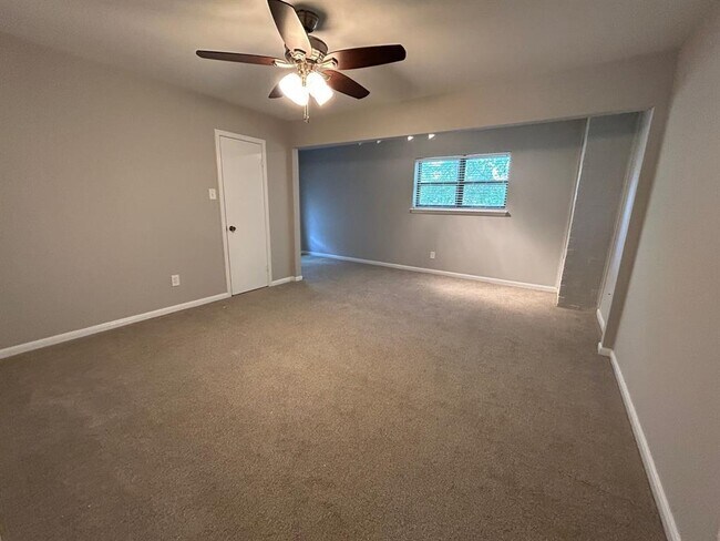 Building Photo - 2710 Timberjack Pl