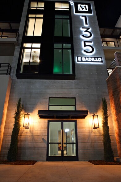 Building Photo - 135 E Badillo St