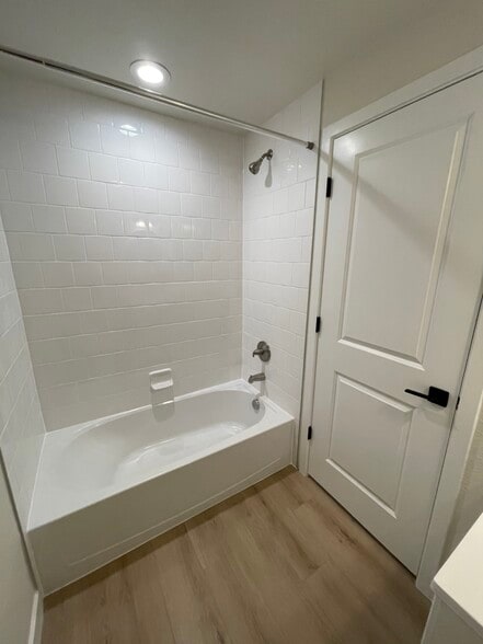 Building Photo - 15275 W 68th Pl