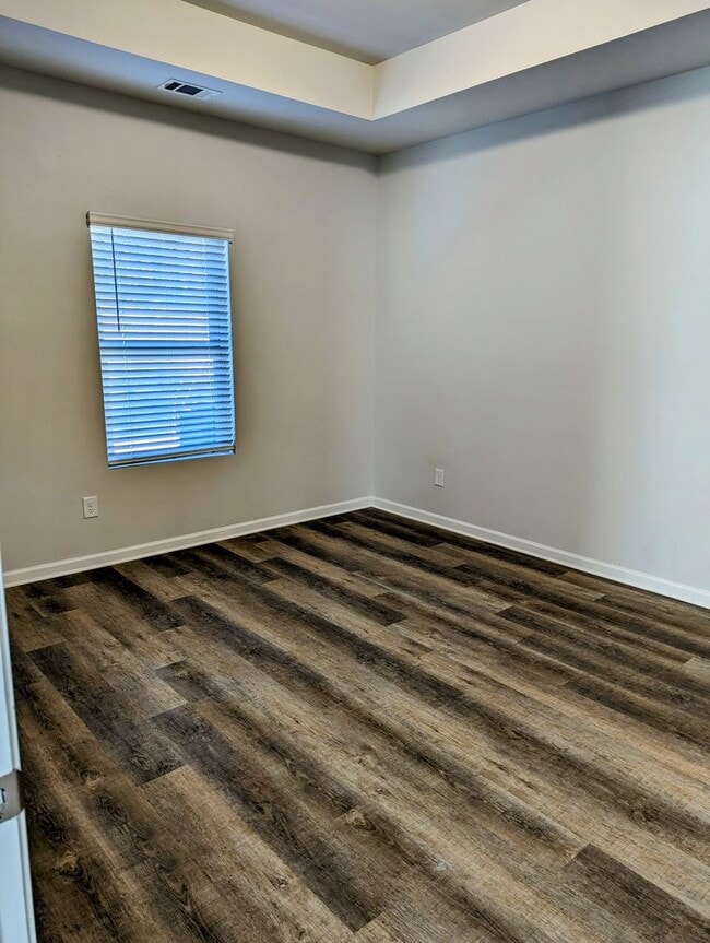 Building Photo - *Rent Special* Gorgeous Newer Constuction ...
