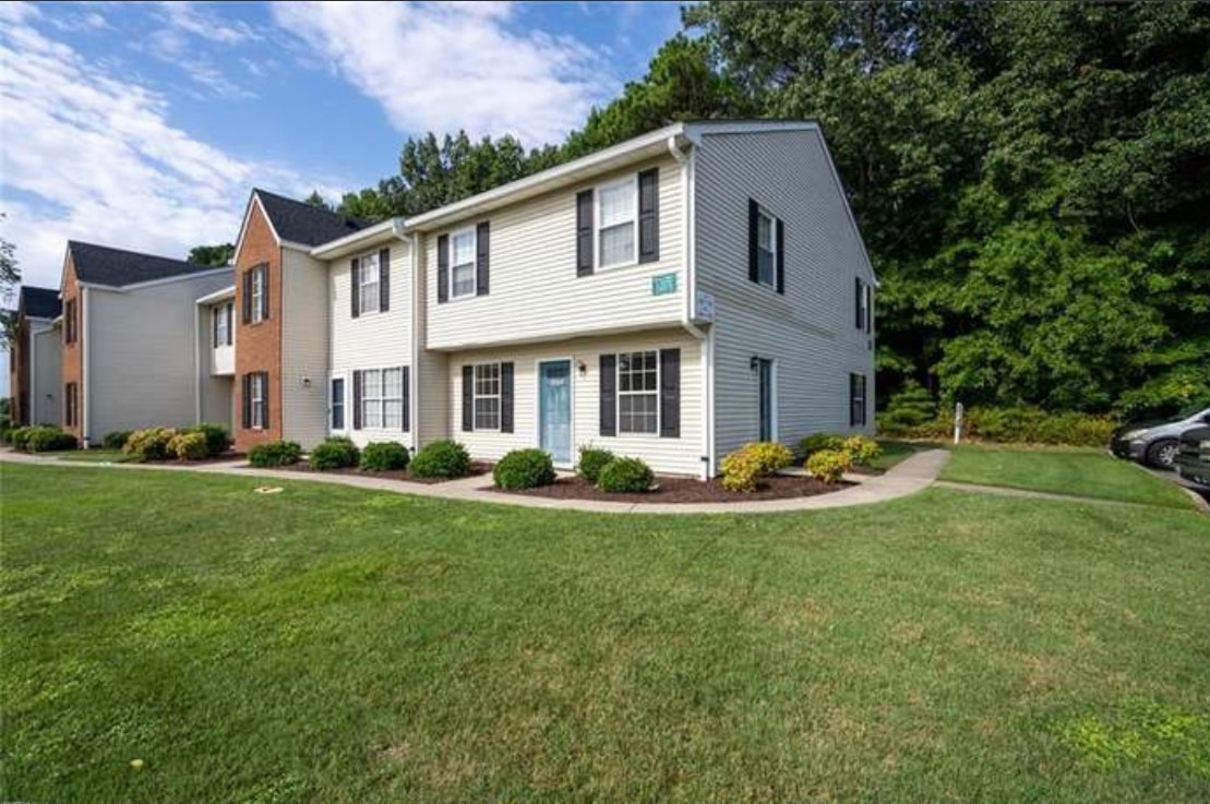 Building Photo - 3544 Clover Meadows Dr