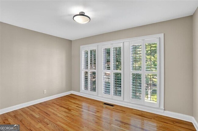 Building Photo - 3006 Riverstone Tr