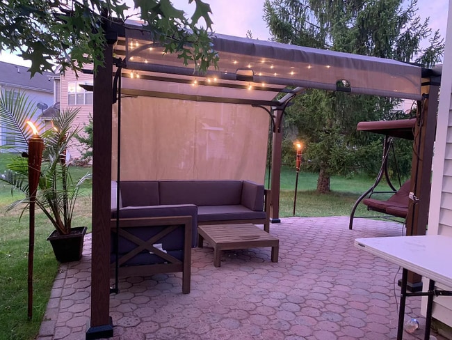 Building Photo - 19 Jason Ct