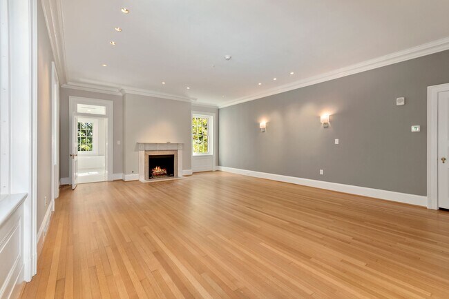 Building Photo - 3003 Massachusetts Ave NW