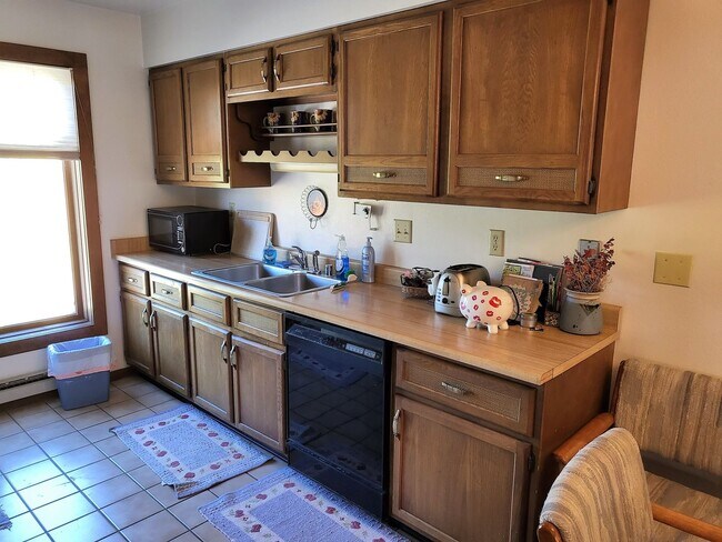 Building Photo - 3712 Silverheels Dr