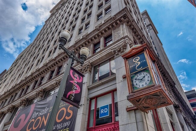 Building Photo - 300-314 N Broadway