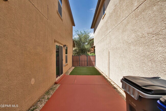 Building Photo - 6716 Red Canyon Sage Ln