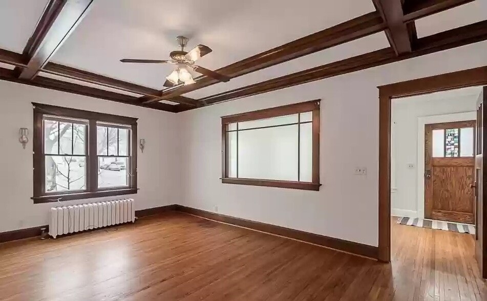Building Photo - 528 N 4th St