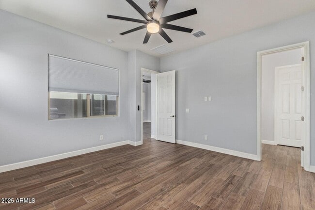 Building Photo - 2072 E Lantana Dr