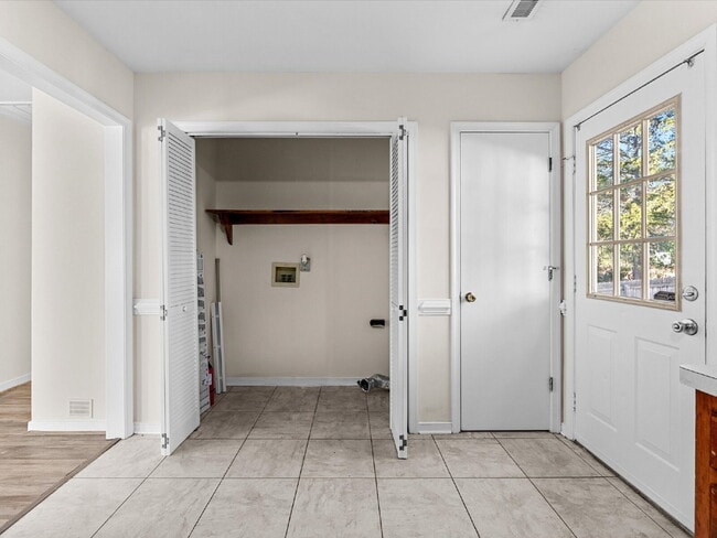 Building Photo - 11330 Bailey Woods Dr