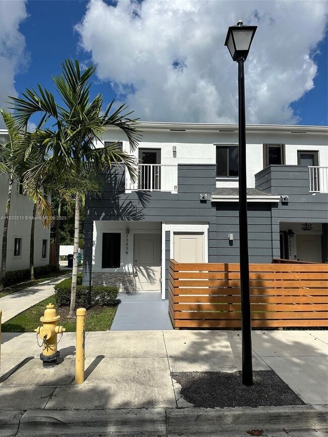 Primary Photo - 25338 SW 135th Ave