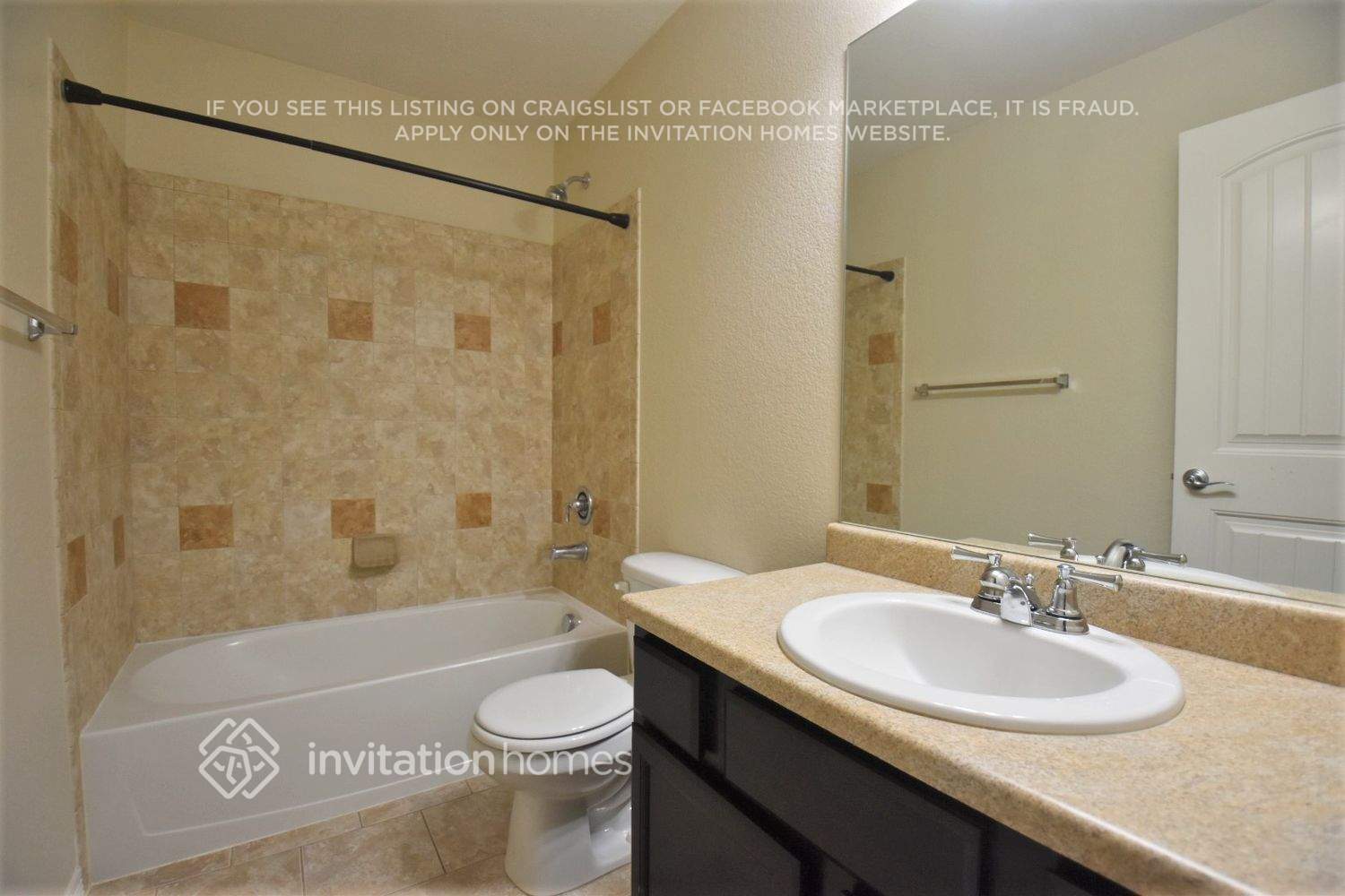 Building Photo - 9242 Waters Edge Dr