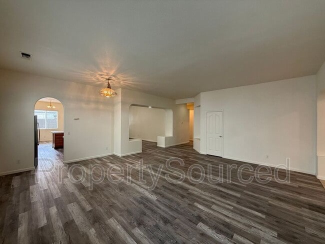 Building Photo - 3176 Penelope Dr