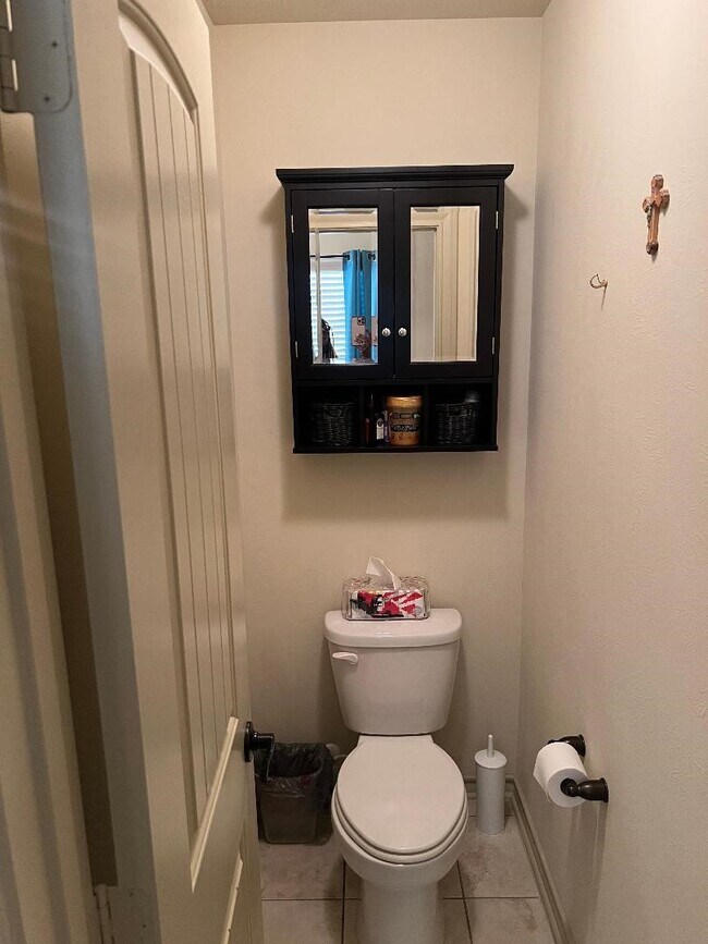 Building Photo - 3419 Selene Dr