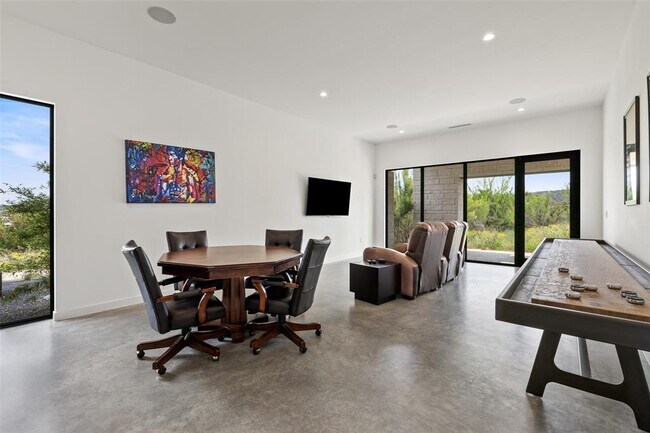 Building Photo - 4202 Serene Hills Dr