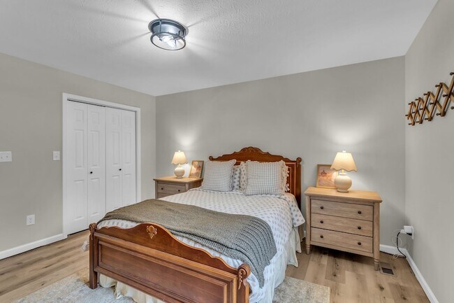 Building Photo - 2475 Rock Springs Cemetery Rd