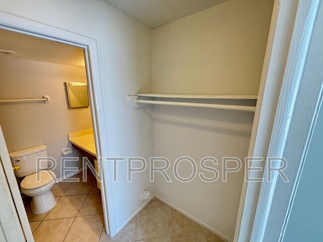 Building Photo - 4207 S Semoran Blvd