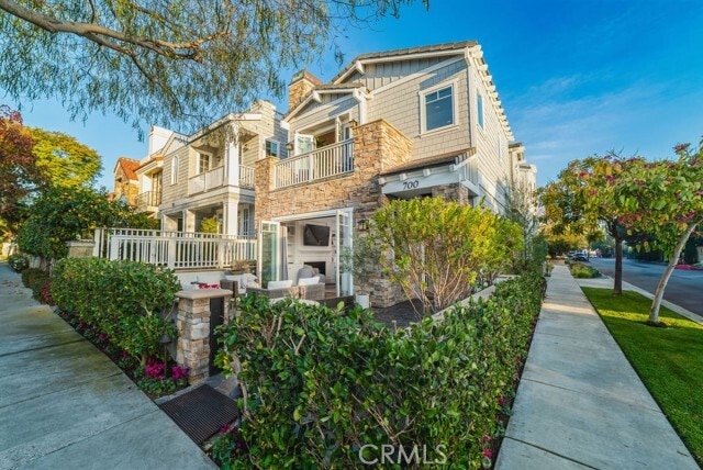 Building Photo - 700 Acacia Ave