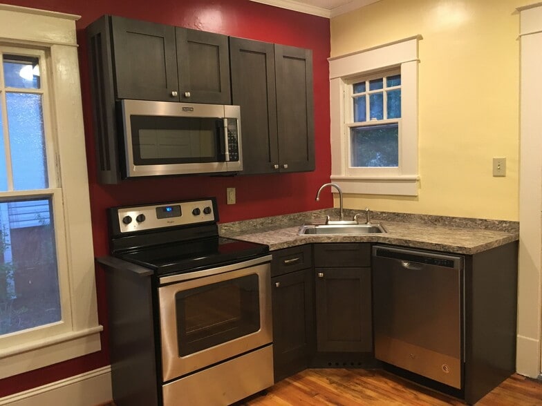 Building Photo - 1010 Glenwood ave