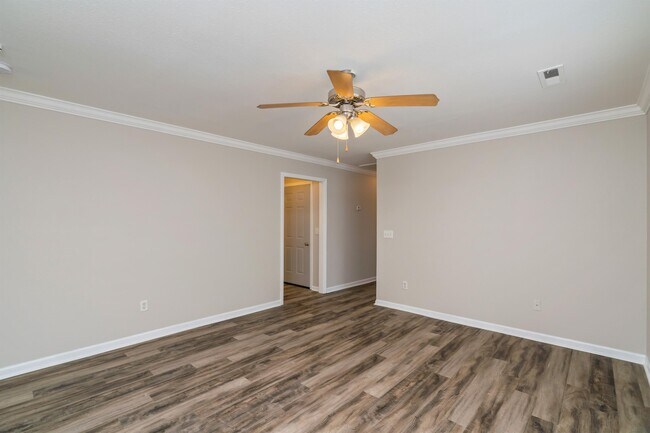 Building Photo - 10552 Missoula Way
