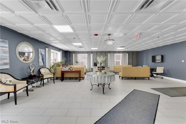 Building Photo - 797 E Market St