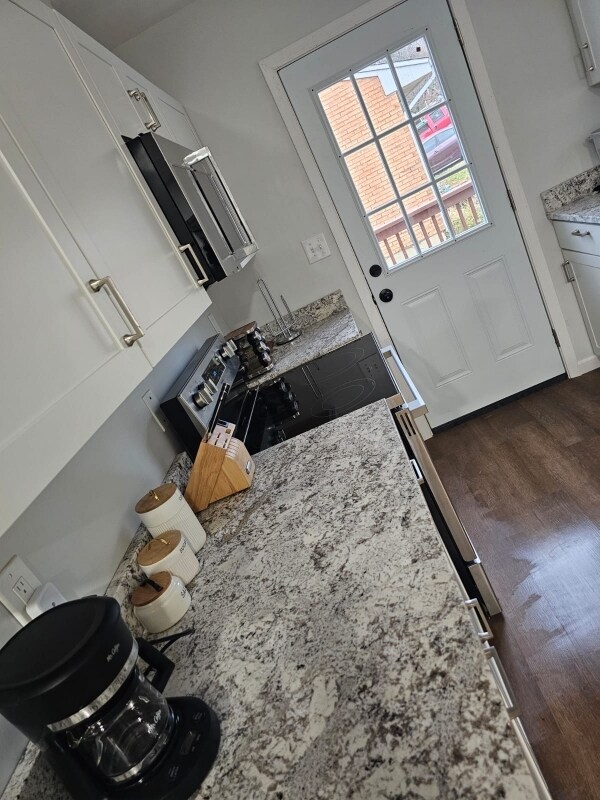 Building Photo - 822 Brownwood Dr NW