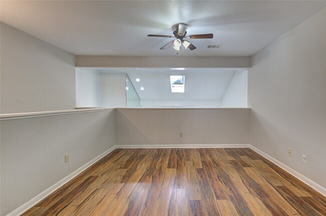 Building Photo - 16800 Sugar Pine Dr