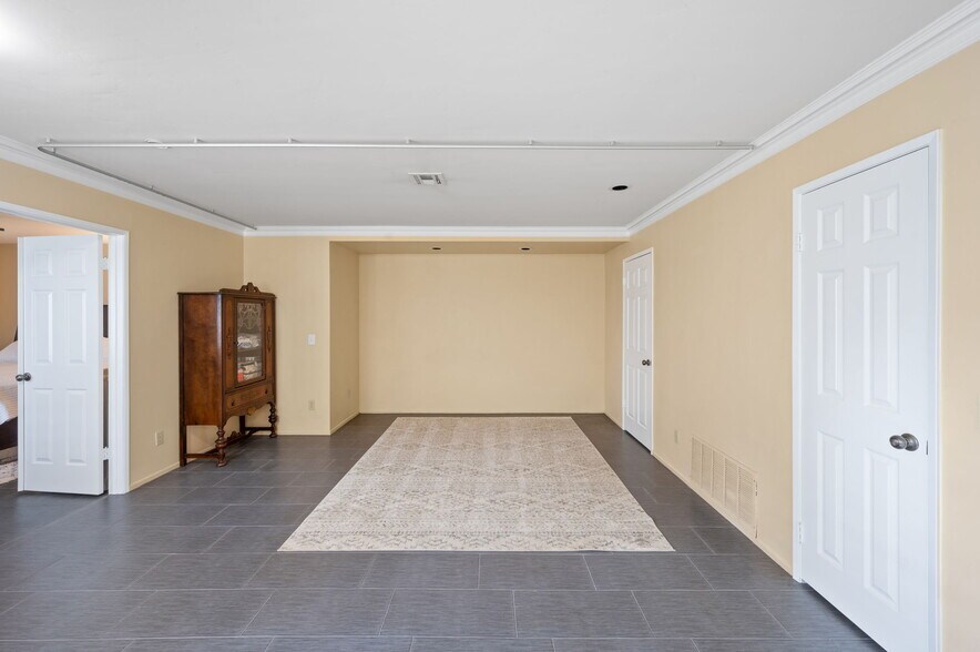 Building Photo - 78990 Bayside Ct