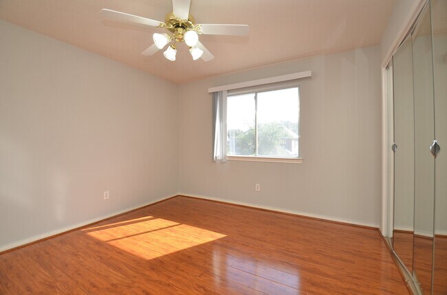 Building Photo - 8815 Barron Wood Cir E