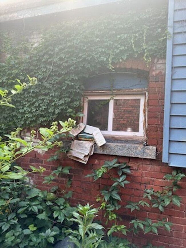 Building Photo - FOR SALE ONLY - Home For Sale Fixer upper
