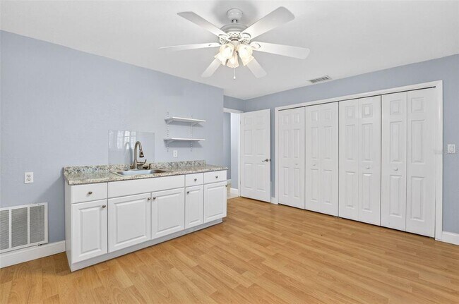 Building Photo - 2111 Paddock Cir