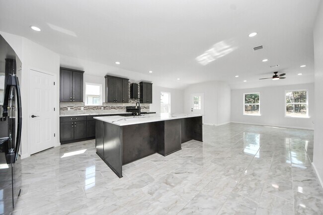 Building Photo - 51 Rd 5214