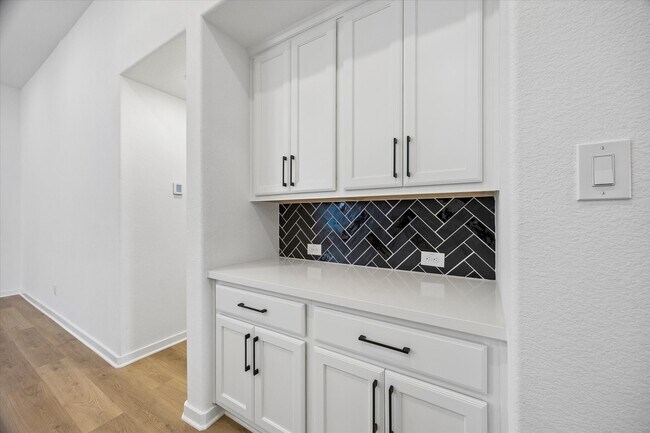 Building Photo - 9622 Wright Dr