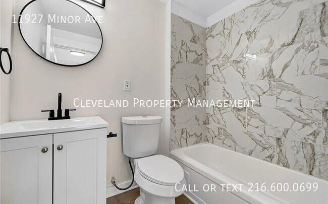 Building Photo - 11927 Minor Ave