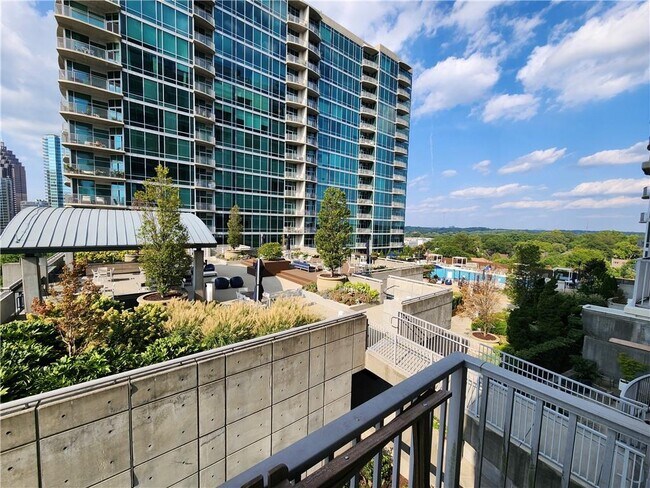 Building Photo - 923 Peachtree St NE