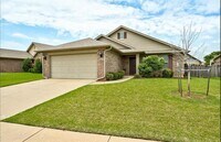 Building Photo - 2617 NW 185th St