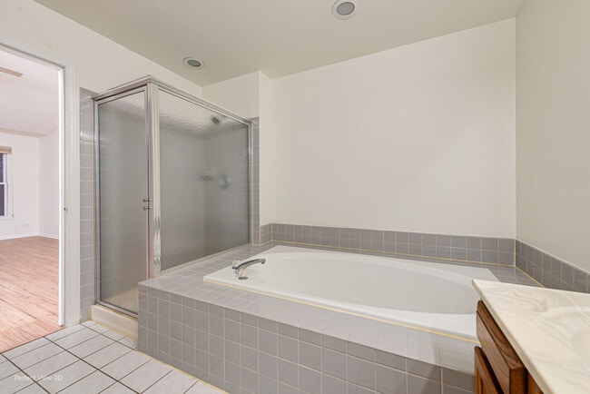 Building Photo - 255 Ironbark Ct