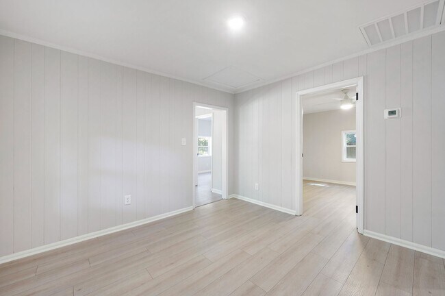 Building Photo - 4673 Hassell Ave