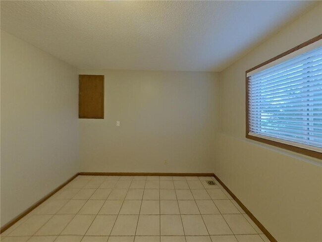 Building Photo - 4905 Independence St