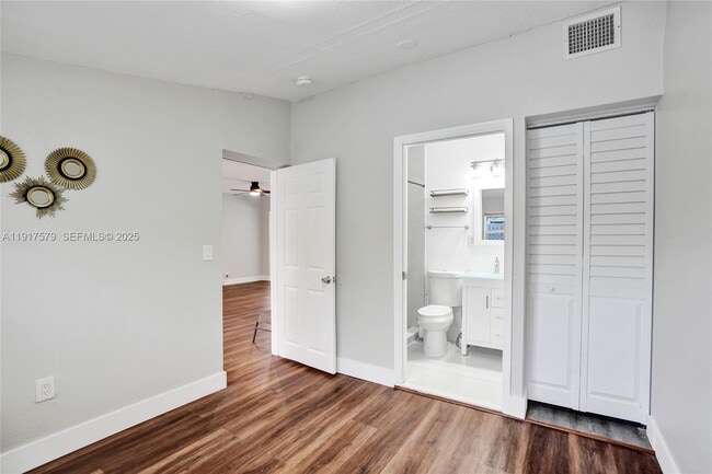 Building Photo - 2281 SW 15th St