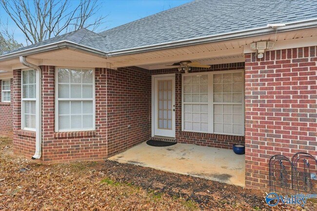 Building Photo - 105 Ashlawn Ct