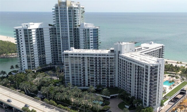 Building Photo - 10275 Collins Ave