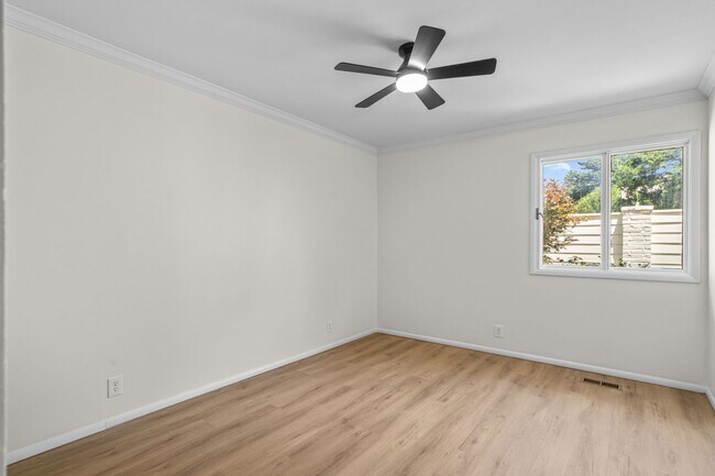 Building Photo - Totally renovated open concept with vaulted ceilings