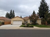 Building Photo - Wonderful 4 bedroom home in Clovis offerin...