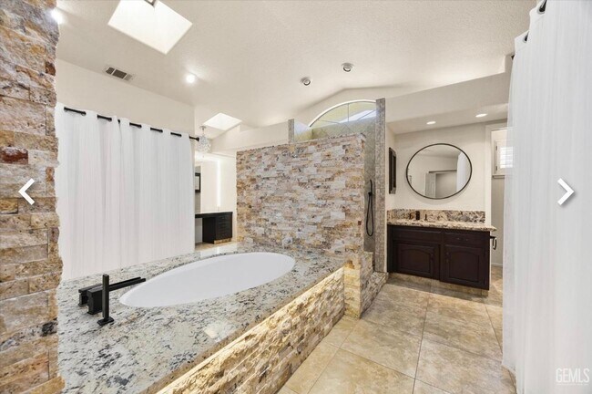 Building Photo - 5411 Muirfield Dr