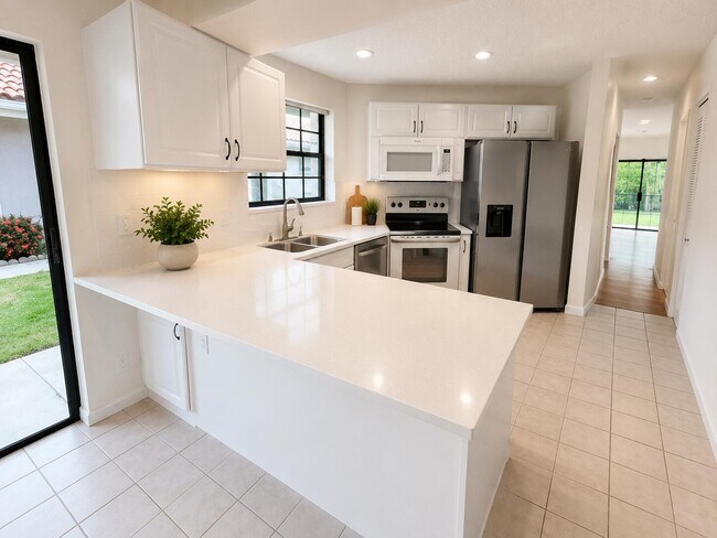 Building Photo - 8644 Eagle Run Dr